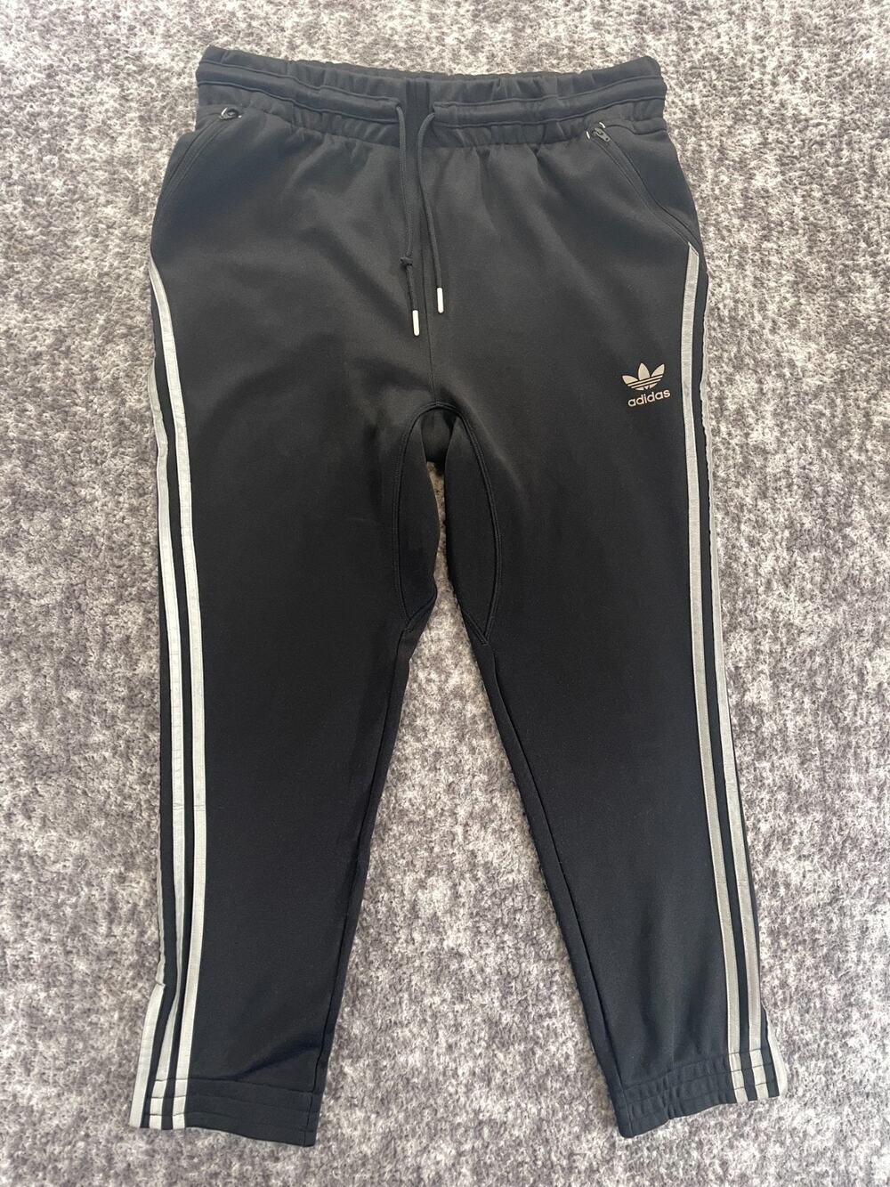 Adidas Track Pants Men's M Black 3-Stripes Originals Trefoil Joggers Cuffed